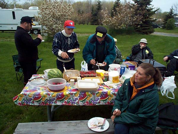 2003HUNT004