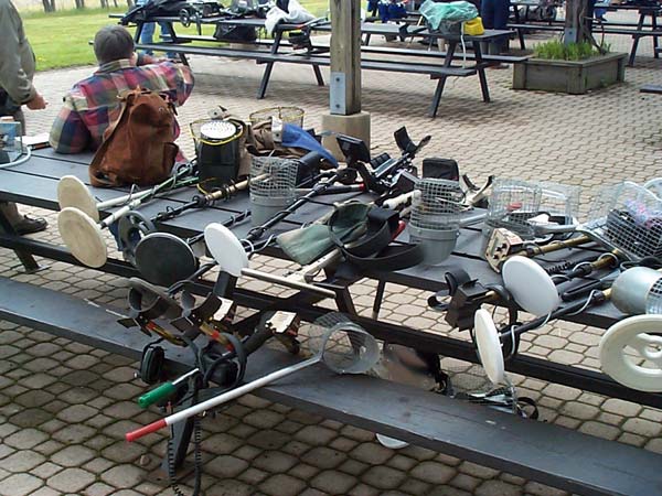 2003HUNT054