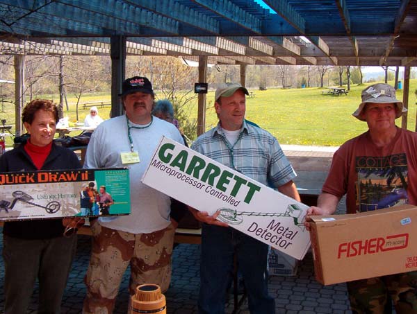 2003HUNT099
