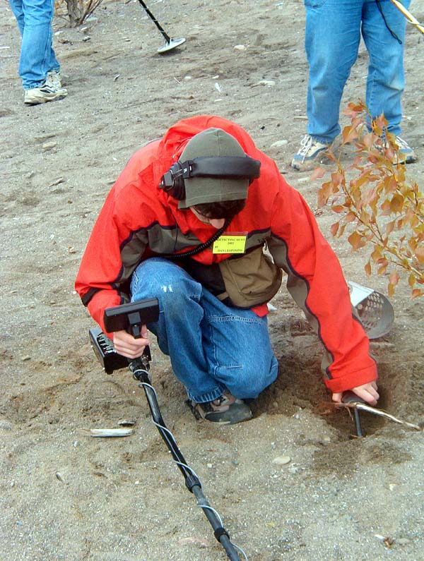 2003HUNT153