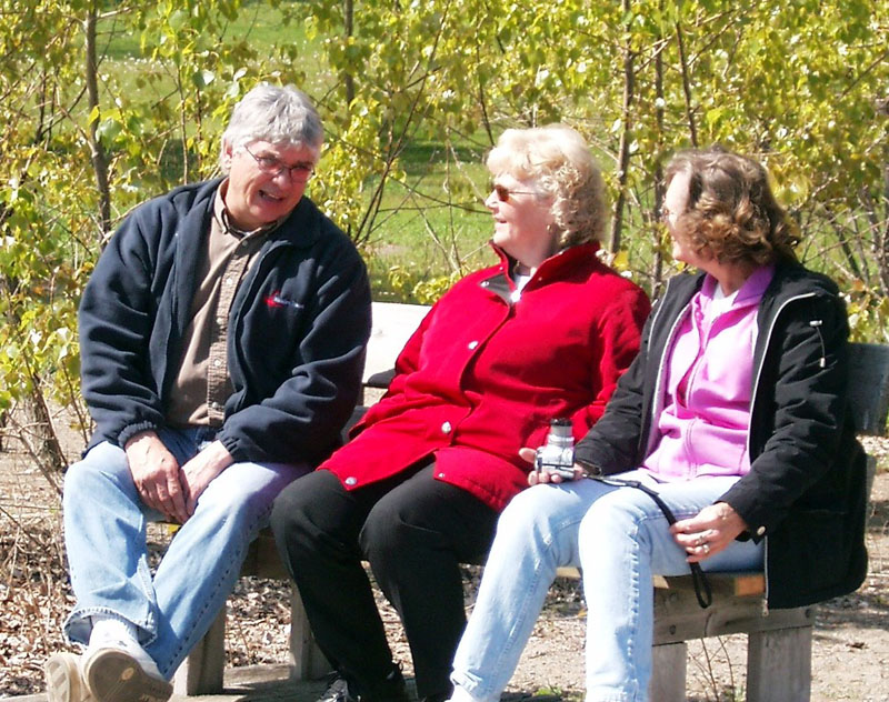 1st Hunt Sat - On Lookers Chat it Up
