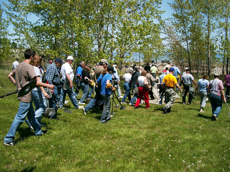 Participants Head Down to Hunt Field #1